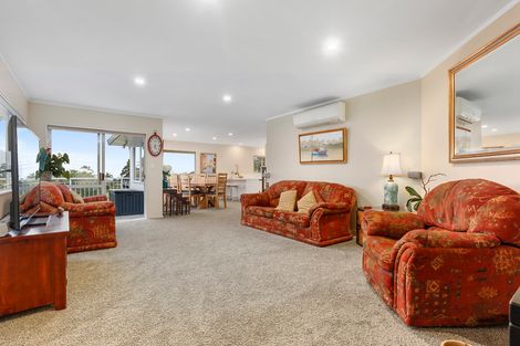 Photo of property in 177 Shaw Road, Oratia, Auckland, 0604