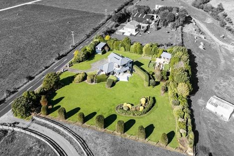 Photo of property in 74 Koru Road, Omata, New Plymouth, 4374