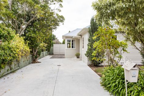 Photo of property in 59 Park Road, West End, Palmerston North, 4412