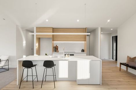 Photo of property in 14 Hugo Shaw Drive, Cambridge, 3434