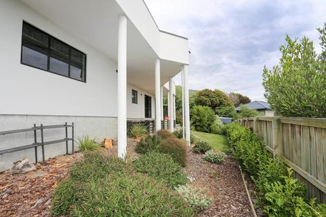Photo of property in 75 Ravensdale Rise, Westmorland, Christchurch, 8025