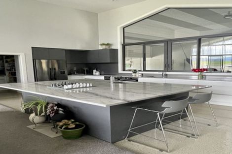 Photo of property in 211 Mcarthur Road, Springvale, Alexandra, 9391