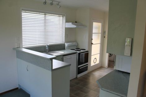 Photo of property in 5 Waari Avenue, Sunnyvale, Auckland, 0612