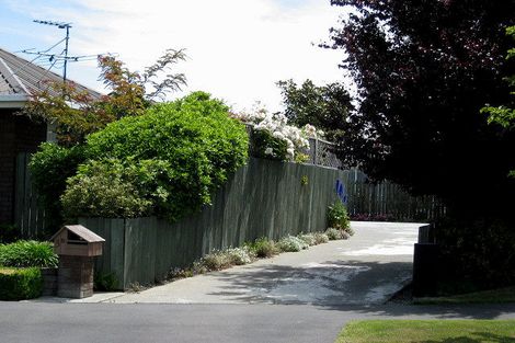 Photo of property in 1/3 Claverley Gardens, Avonhead, Christchurch, 8042