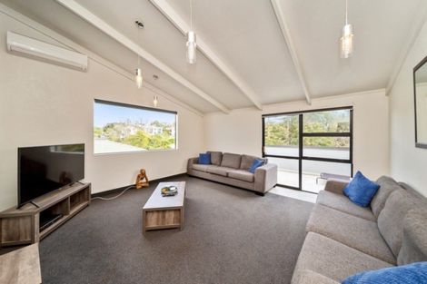 Photo of property in 97 Heta Road, Highlands Park, New Plymouth, 4312