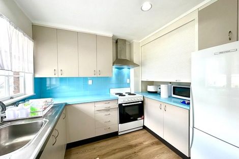 Photo of property in 1/51 Stanniland Street, Sunnyhills, Auckland, 2010