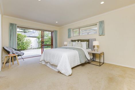 Photo of property in 10 Norm Pellow Drive, Manurewa, Auckland, 2105