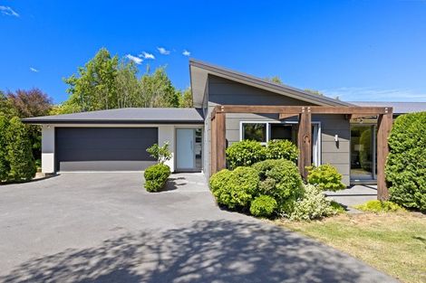 Photo of property in 14 Redwood Place, St Albans, Christchurch, 8052
