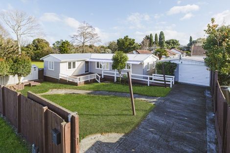 Photo of property in 2/16 Waiari Road, Conifer Grove, Takanini, 2112