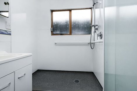 Photo of property in 3/767 Beach Road, Browns Bay, Auckland, 0630