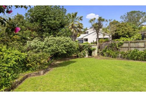 Photo of property in 89 Langana Avenue, Browns Bay, Auckland, 0630
