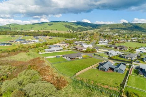 Photo of property in 46 Montgomery Crescent, Kinloch, Taupo, 3377