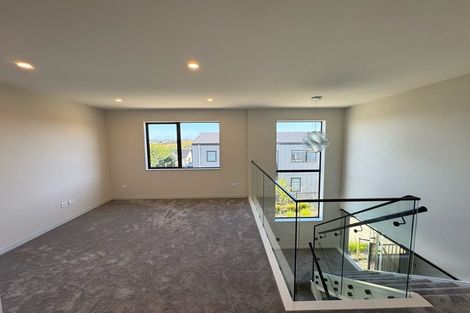 Photo of property in 22 Pohewa Road, Silverdale, 0932