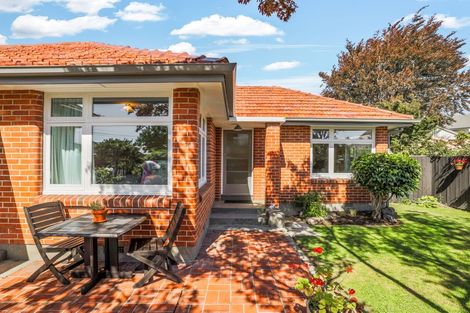 Photo of property in 71 Hamilton Avenue, Ilam, Christchurch, 8041