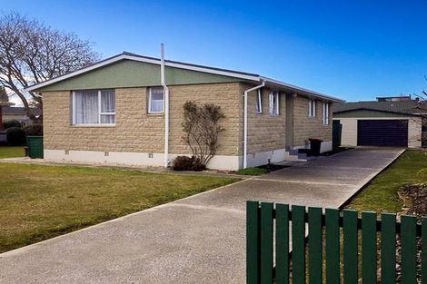 Photo of property in 5 Hillary Street, Waimate, 7924