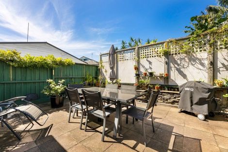 Photo of property in 5 May Street, Mount Maunganui, 3116
