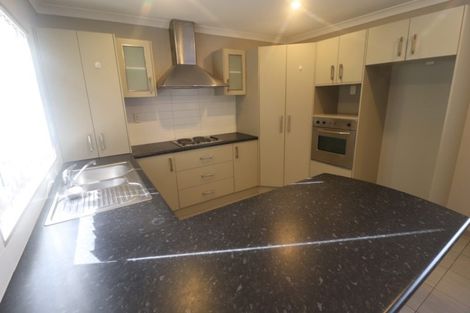 Photo of property in 45 Helleur Road, Massey, Auckland, 0614