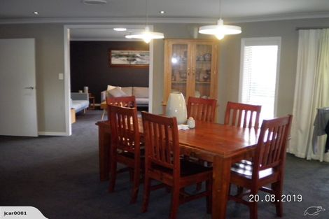 Photo of property in 2 Amokura Crescent, Flagstaff, Hamilton, 3210
