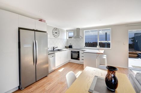 Photo of property in 6 Fernhill Street, Dunedin Central, Dunedin, 9016