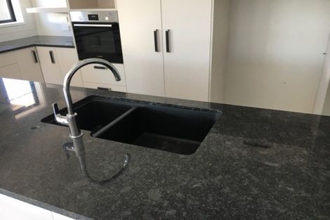 Photo of property in 9a Waghorn Street, Pyes Pa, Tauranga, 3112