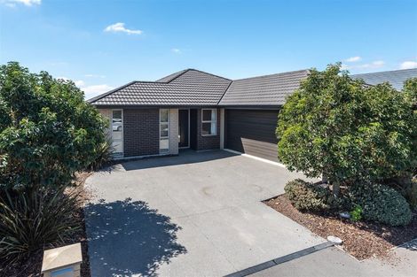 Photo of property in 14 Bradwell Crescent, Halswell, Christchurch, 8025