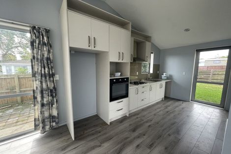 Photo of property in 105 Mahia Road, Wattle Downs, Auckland, 2103