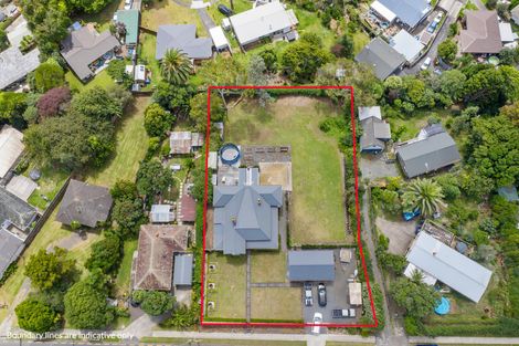 Photo of property in 2 Collingwood Road, Waiuku, 2123