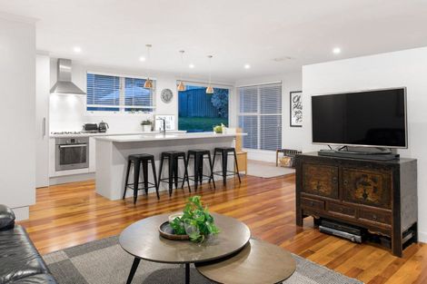 Photo of property in 2 Allen Road, Mount Wellington, Auckland, 1060