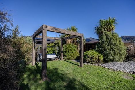 Photo of property in 10 Jack Young Place, Albert Town, Wanaka, 9305