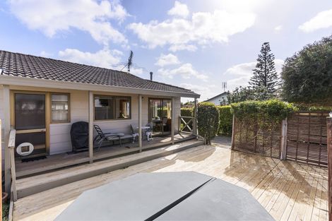 Photo of property in 108 Florence Avenue, Orewa, 0931