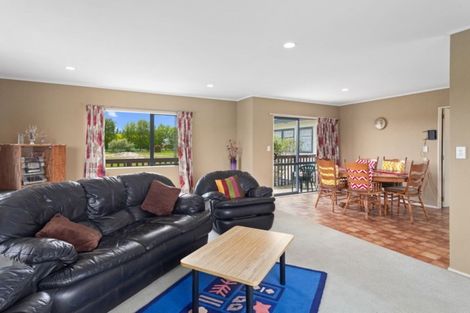 Photo of property in 74 Shaw Road, Coastlands, Whakatane, 3191