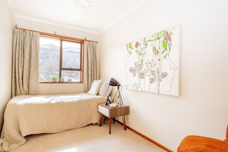 Photo of property in 12 Hood Crescent, Arrowtown, 9302
