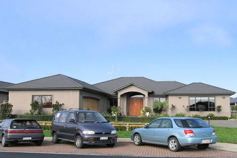 Photo of property in 8 Maccallum Court, Rototuna, Hamilton, 3210