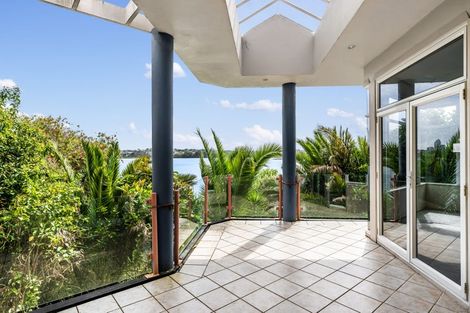 Photo of property in 2/33 Beresford Street, Bayswater, Auckland, 0622