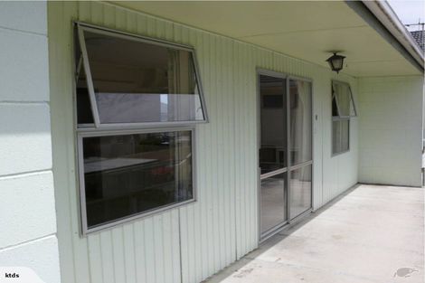 Photo of property in Mt View Flats, 6 The Mall, Mount Maunganui, 3116