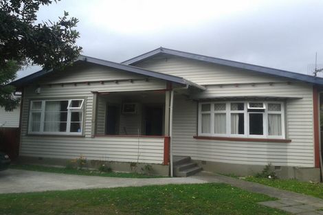 Photo of property in 49 Cambridge Terrace, Waiwhetu, Lower Hutt, 5010