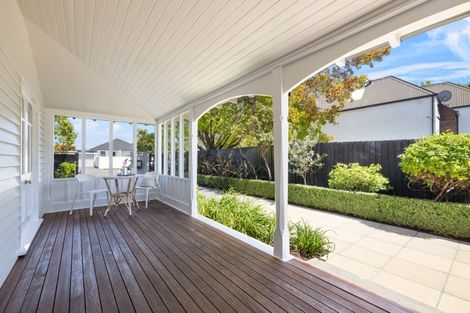 Photo of property in 100 Winchester Street, Merivale, Christchurch, 8014