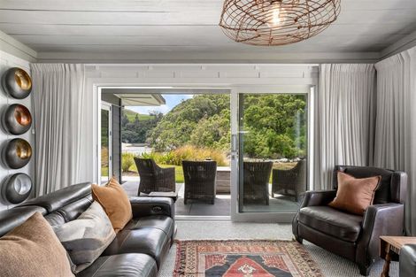 Photo of property in 42 Fishermans Bend, Whiritoa, Whangamata, 3691
