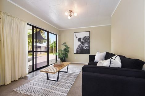 Photo of property in 17 Halyard Close, Flagstaff, Hamilton, 3210