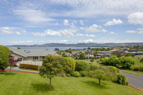 Photo of property in 22 Botanical Heights Drive, Waipahihi, Taupo, 3330