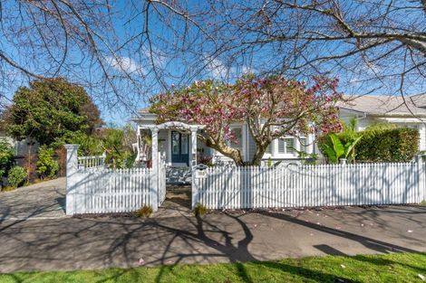 Photo of property in 108 Burnley Terrace, Sandringham, Auckland, 1025