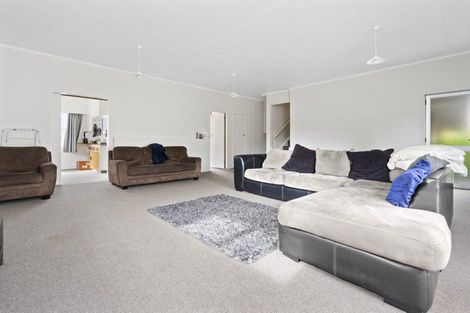 Photo of property in 222b Old Farm Road, Hamilton East, Hamilton, 3216