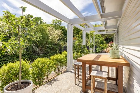 Photo of property in 27 Kopanga Road, Havelock North, 4130