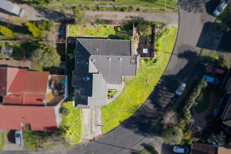 Photo of property in 11 Duval Grove, Tawa, Wellington, 5028