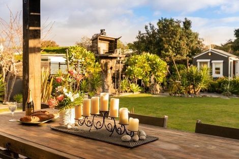 Photo of property in 6 Rauparaha Street, Waikanae Beach, Waikanae, 5036