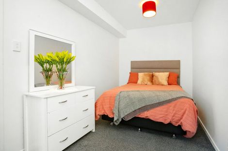 Photo of property in 3a Whiorau Grove, Lowry Bay, Lower Hutt, 5013