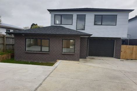Photo of property in 18a Riverpark Crescent, Henderson, Auckland, 0610