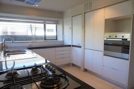 Photo of property in 1/52 Aikmans Road, Merivale, Christchurch, 8014