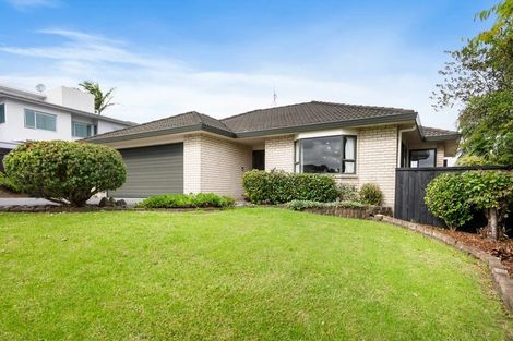 Photo of property in 320 Hill Road, The Gardens, Auckland, 2105
