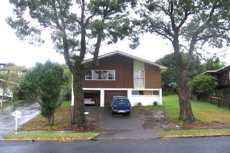 Photo of property in 93 Chelsea View Drive, Chatswood, Auckland, 0626